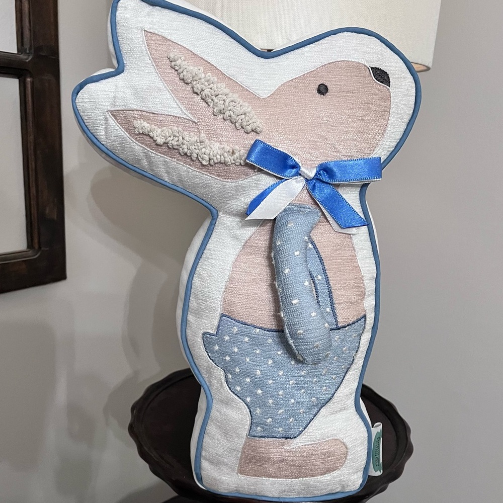 Bunny Boulevard Easter Bunny Pillow good condition